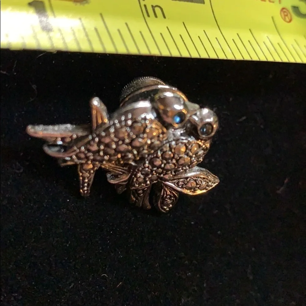 Vintage Lovebirds Pin- Silver w/ Blue Crystal Eyes